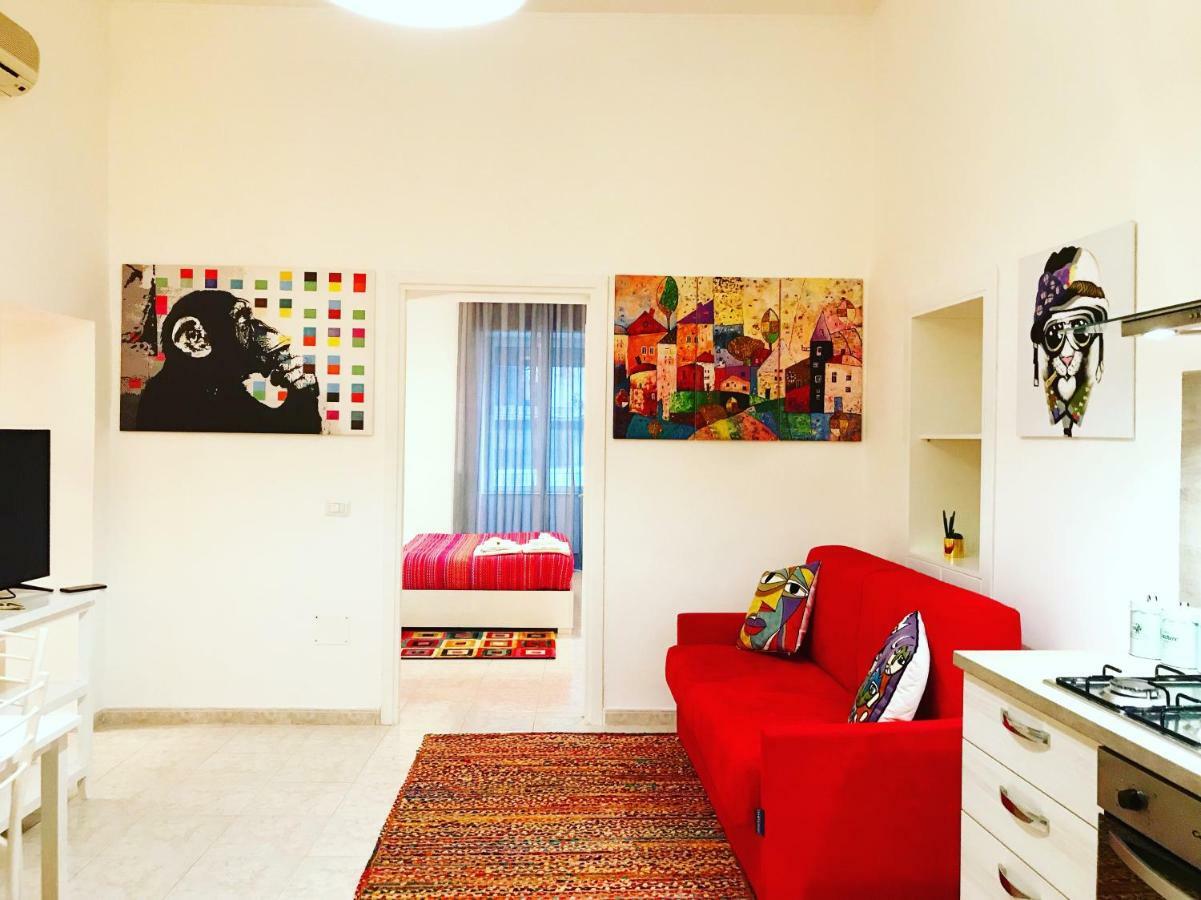 Casa G&G Pignasecca 2 Nel Cuore Di Napoli Luaran gambar