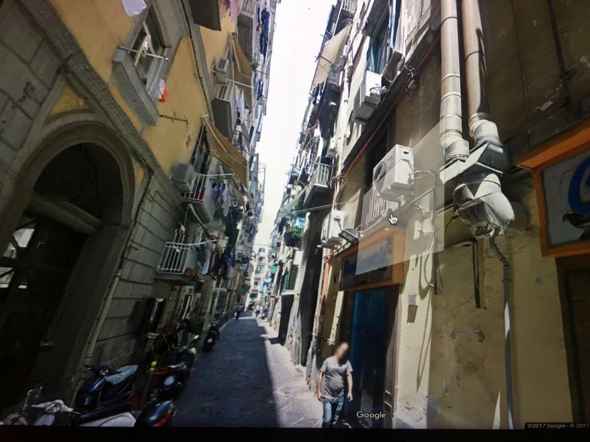 Casa G&G Pignasecca 2 Nel Cuore Di Napoli Luaran gambar